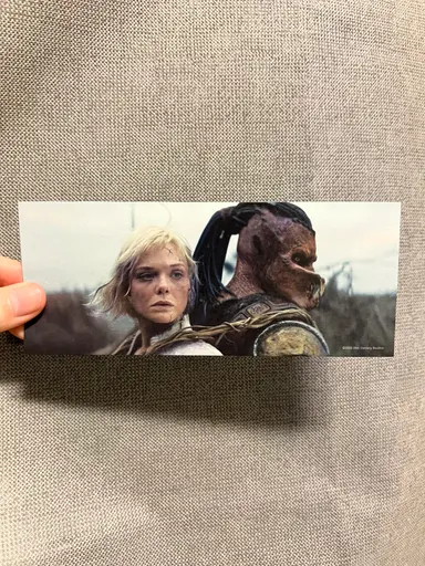 <프레데터 : 죽음의 땅> 후기

이제 확실히 깨달았다.

크리쳐물의 스토리가 주야장천 휘둘러대는 액션의 발사대로 전락해버리면 그냥 피로하기만 하고 제 취향이 아니란 걸...

작년에 개봉한 <고질라 X 콩 : 뉴 엠파이어>와 비슷한 감상.

다만, 사운드 믹싱은 아주 훌륭하고 전체적인 때깔도 굿!