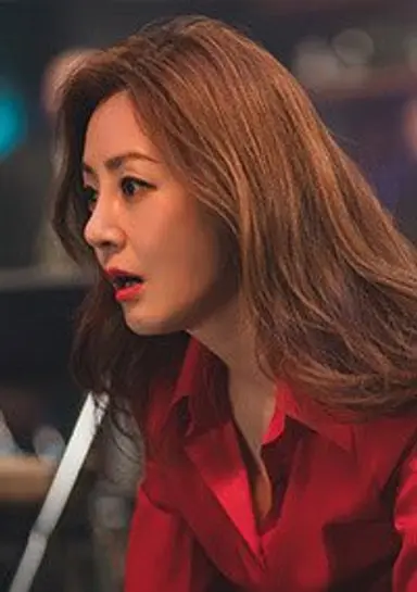 착한사나이 박씨네 진짜 골때리네
어떻게 조합이 이래
첫째 박석경 (오나라)
둘째 박석철 (이동욱)
셋째 박석희 (류혜영)
부모님이 걍 인생을 잘못 살아온 것 같음
근데 당연함 깡패집안임