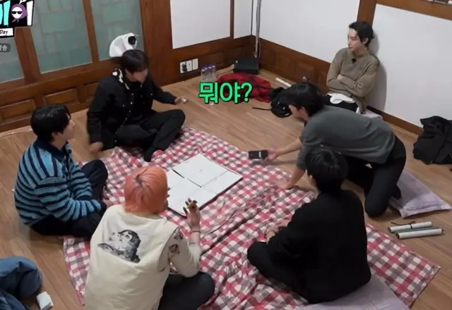 이수혁 진짜 지디때메 굿데이나왓나봐시발 88라인이랑 친해지려는의지가안보임.