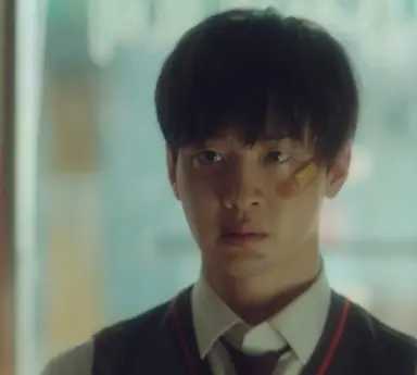 아 사마귀 진짜 너무 기대돼...
무슨 시놉시스가 사람 5명 죽인 연쇄 살인마 고현정<근데 그녀의 아들 장동윤이 20년 후에 형사가 되어서 그녀를 모방 범죄하는 살인마를 잡기 위해 증오하는 엄마랑 공조함 <임 글고 감독이 변영주 감독님임 진짜 앙소리 나와...