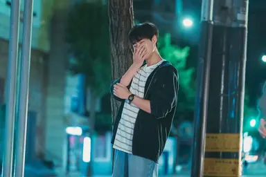 진짜 조병규 배우님은 강아지가 확실해 찌질의 역사에서 완전 저 강아지입니다! 하고 말하는거 같음 그정도로 귀여움
이거 사진 2장으로 말이 끝남 완전 큐티 강아지임 더군다나 어제 찌질의 역사 보다가 버스까지 뛰어가는 장면 보고 강아지가 확실하다고 혼자 다짐함 ㅠㅠ