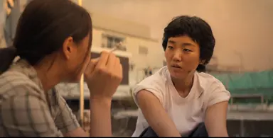 이주영 배우는 독전, 유령에 이어 이번 <애마>가 이해영 감독과 세 번째 작업인데 이번에는 방효린이 연기한 신주애의 친구...혹은 연인 사이로 출연함. 근데 이 영화가 다뤄야 할 줄기가 많아서 생각보다 이 둘의 관계가 크게 부각되지는 못함
