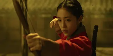 동궁 노윤서 아득바득 우겨서 왕인 아버지한테 직접 활 쏘는 법 배웠고 귀의 소리를 듣는다는 이유로 궁 밖으로 내쳐진 비범한 옹주 자가인거 개좋네
