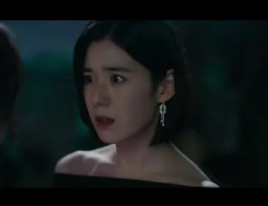 드라마 <아너>
쿠팡플레이로 몰아봤따
성범죄 전문로펌 변호사 3명이서 성범죄 관련 일을 해결해간다는 내용인데 일단 미성년자 성범죄 관련이라고 생각하고 봐서 그런지 수위 좀 있음;;
하지만 드라마 자체 재미는 있고
여성들이 뭉쳐서 성범죄를 파고 이겨내는 이야기라 너무 소중하고 귀중한거같음
