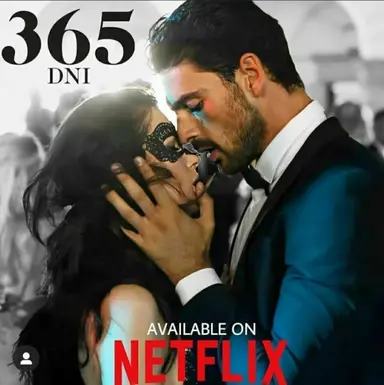 마마무 화사가 반했다는 미켈레 모로네
영화 365dni의 남주다 흐흐흐흐
이거 볼꺼라고 미국 넷플릭스 뒤지고 난리도 아니였는데 곧 울 나라에도 떠서 허망했지
뭐 내 취향은 아니지만 그냥 잘생김의 표본같이 생겨서 낼 출근하기전 큰 TV로 다시봐야지 헤헤헤헤헤헤