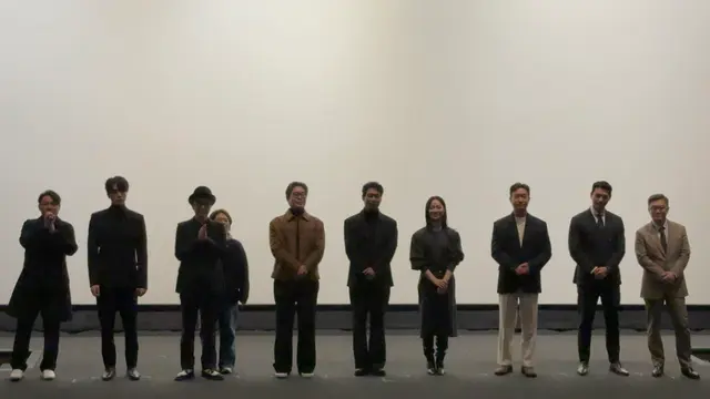 <하얼빈> 후기

“과거가 현재를 도울 수 있는가?”라는 질문에 “그렇다”고 답하는 영화. 이 시국에 봐서 더 큰 울림이 있었어요. 영화는 차갑고 서늘한 분위기지만 보는 내내 마음이 타오르는 파란 불꽃 같은 영화였음.

특별관이 아니더라도 꼭 영사시설 좋은 곳에서 보세요.