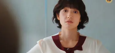 금보가 복희 잘리지도 않고 다른 비서들한테 괴롭힘도 안 당하게 하려고 뒤에서 북치고 장구치는 동안 고복희 아무것도 모르고 홍금보가 20살 애송인줄 알고