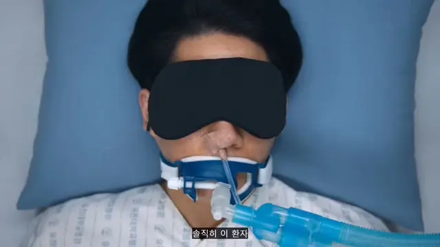 조명가게 4회 김희원 원테이크 연출 미침

“어쩌면 의지라는 게 혼자만의 것은 아니니까요”

중환자실 환자들의 의지는 조명가게 손님들의 의지도 합쳐진 거라는 연출을 이렇게 하네 .. 원테이크 연출 너무 짱이야...