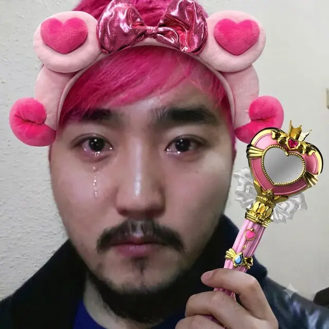 <사랑의 하츄핑 고래비밀의 전설>이 <주토피아>만큼 재밌고 <오디세이>만큼 감동적이라 말하면 믿어 주실래요...?

액션, 드라마, 볼거리 그리고 뮤지컬적 요소까지 다 갖춤.
거기에 정체성을 잃지 않고 조력자의 도움을 잊지 않으며 성장하는 완벽한 서사
엄미새라면 마른수건들고 가서 보시길 추천