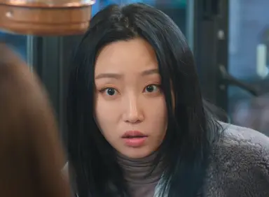 아니 월간남친 지수 동료 
계속 류혜영 배우인줄 알고 보고있엇는데 
류혜영 언니 류아벨 배우래
와 자매가 똑같이생겻어