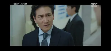 대군부인
도대체 뇌에 얼마나 힘 풀어야하는지 모르겠..
평민아빠가 냅다 왕족 빰싸다구 날린 사건.....