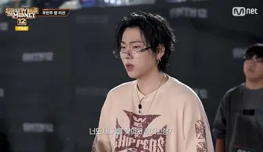 너도네거를찾아서하지고랭?
지코오빠 이거 눈앞에서 듣고 웃참어케햇지
