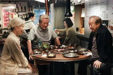 아니 <사람과 고기> 이 셋이 고기먹고튀는 하이스트 무비인거 왜 아무도 말 안해줬는데......