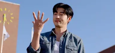 그래서 럭비의 득점은 골이 아니라 트라이다. 어디로 튈지 예상할 수 없는 공을 붙잡기 위한 수많은 시도와 도전에 대한 찬사를 담아. 그러니까 럭비는 결과가 아니라 시도와 도전의 과정이다. 매 순간 앞을 가로막는 장애물과 덮쳐오는 태클에 굴복하지 않는 과정. 그래서 우리는 럭비를 한다.