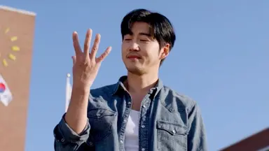 아 트라이 재밌다!!! 럭비 하나도 모르는데 중간중간 룰도 알려주고 그냥 봐도 아무 문제 없음 후반부 트라이하는 장면 도파민 미쳤어 땀 흘리는 스포츠물의 감동과 짜릿함이란 이런거지
