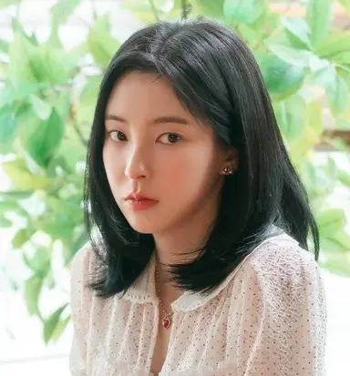 아니 화려한날들 02년생 손상연이 서른살이고 96년생 신수현이 24살로 나오네