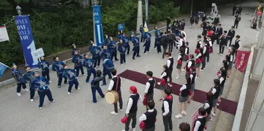 러닝메이트 다 봤다
고등학교 학생회장 선거 가지고 뭐 이렇게 난리를 치나 싶은게 더폴리티션 시즌1 생각남 각종 여론전 폭로 온갖 권모술수가 난무하는 하이퍼리얼리즘 학원 정치 드라마..