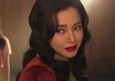 애마 이하늬 80년대 톱여배우캐여서
나오는 족족 화려함개무리헤메코인데
ㅈㅉ너무 잘 어울려서 감탄만 나옴...