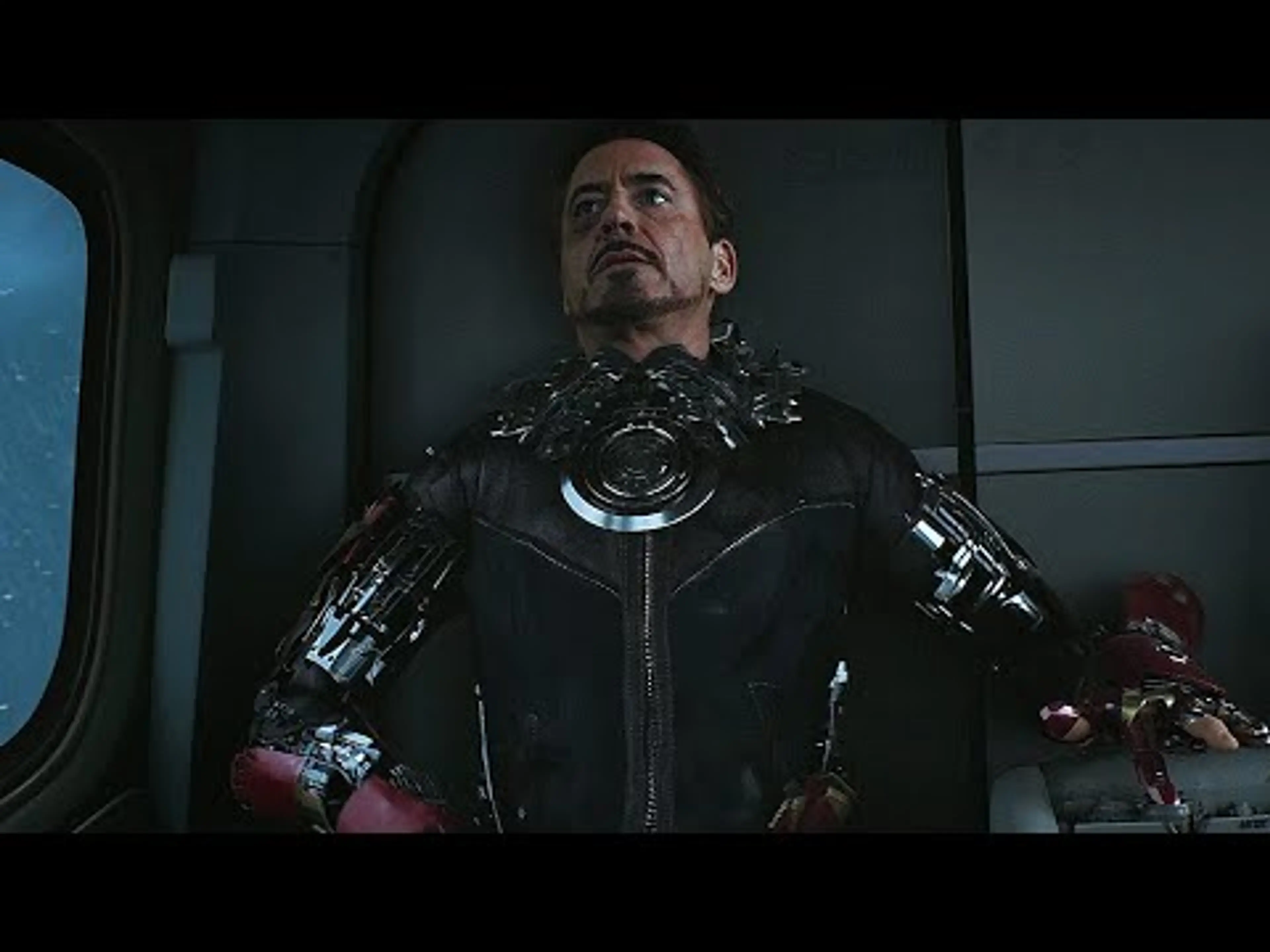 아이언맨 Mk.46 착용 장면 | 캡틴아메리카: 시빌 워 (Captain America: Civil War, 2016) [4K]