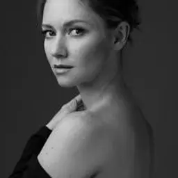 Valorie Curry