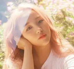 백아연