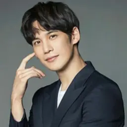 박기웅