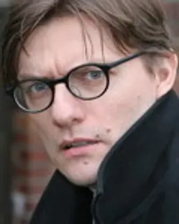 제임스 얼바니악