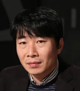 정회욱