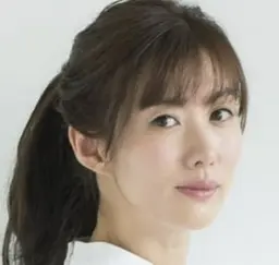 토모사카 리에