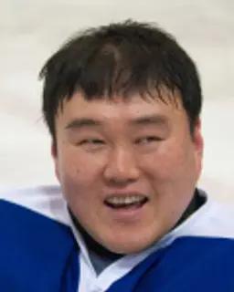 유만균