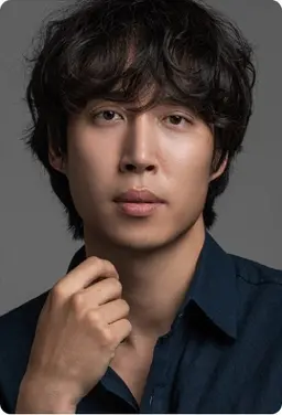 이경욱