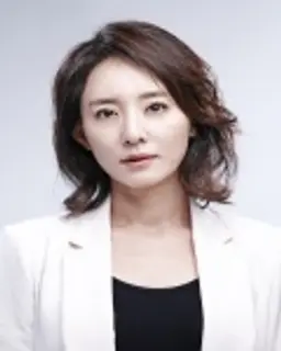 윤다경