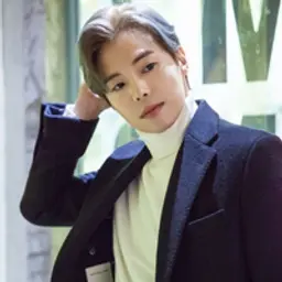 박은석