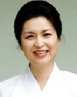 남윤정