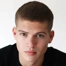 조슈아 스트라도스키