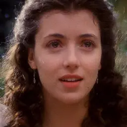 Mia Sara