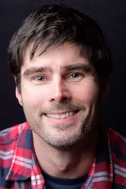 Phillip Leslie-Collins