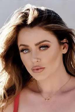 Sophie Dee