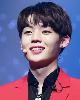 찬