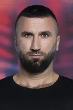 Hikmet Tuğsuz