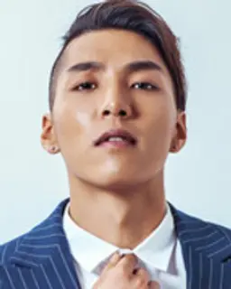 장하명