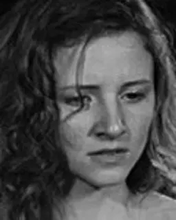 줄리아 아르타모노프