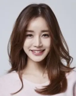 윤진이