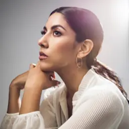 Stephanie Beatriz