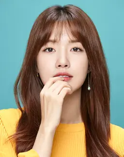조윤서