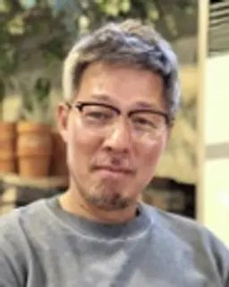 천명관