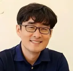 강인욱