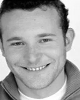 제임스 아도미안