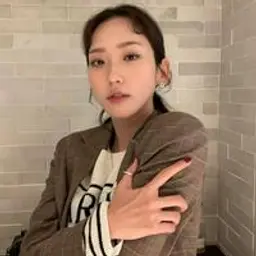 한지현