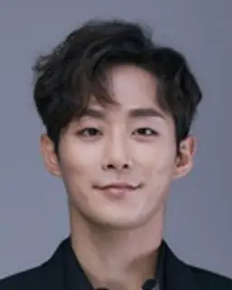 이충주